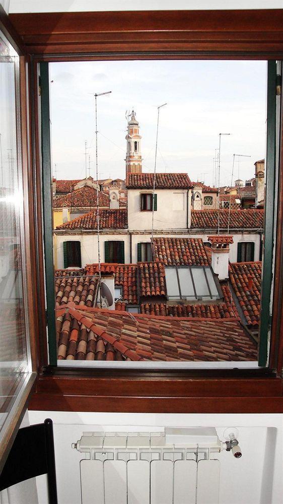 Venice Apartments Venecia