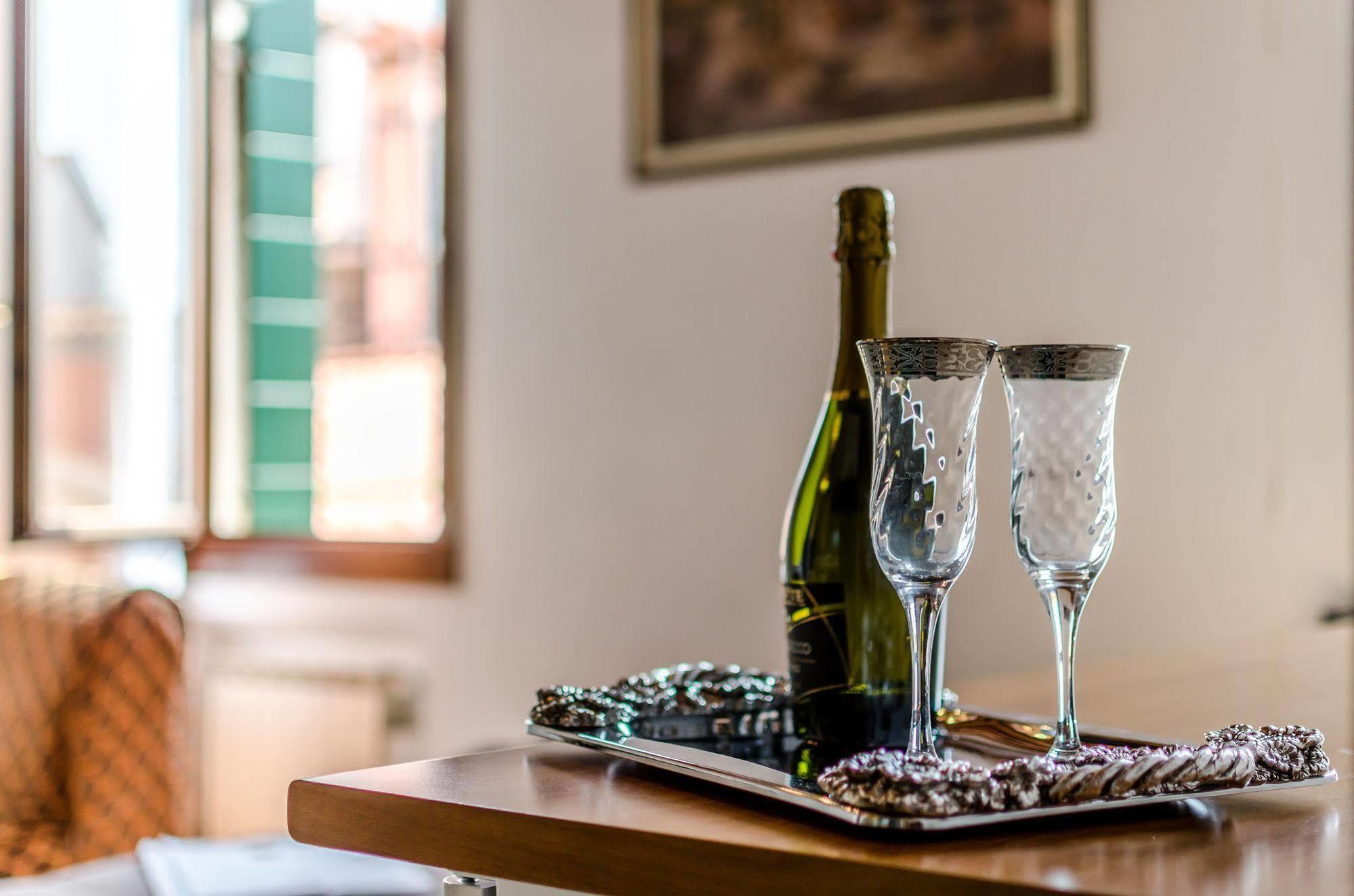 Venice Apartments Venecia